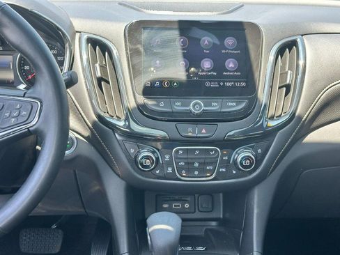 Used 2023 Chevrolet Equinox Premier AWD/4WD image 15