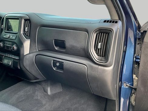 Used 2019 Chevrolet Silverado 1500 Custom w/ Custom Value Package RWD image 15