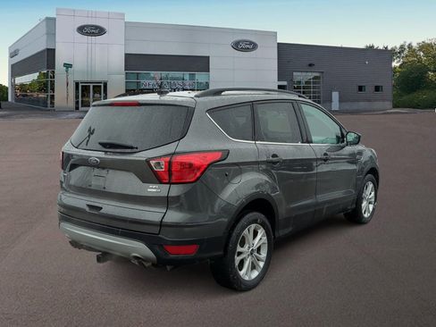 Used 2019 Ford Escape SEL image 11