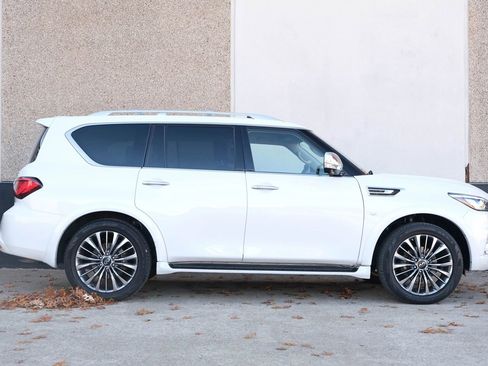 Used 2018 INFINITI QX80 4WD w/ Deluxe Technology Package image 11