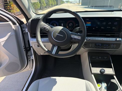 New 2026 Hyundai Kona SEL Premium FWD image 17