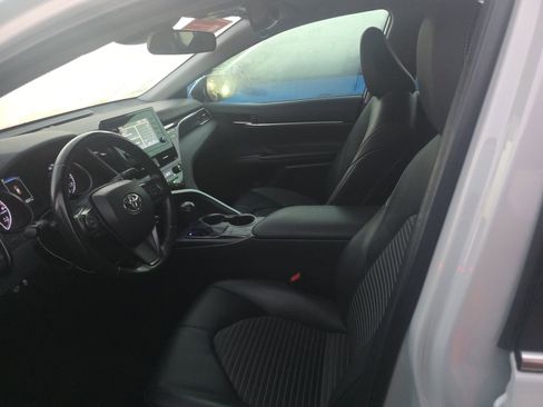 Used 2023 Toyota Camry SE image 14