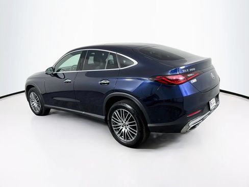 Used 2024 Mercedes-Benz GLC 300 4MATIC image 5