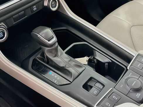 Certified 2024 Toyota Grand Highlander AWD image 18