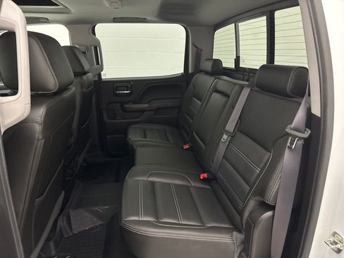 Used 2017 GMC Sierra 2500 Denali w/ Duramax Plus Package AWD/4WD image 44