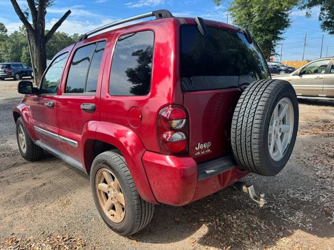 Used 2007 Jeep Liberty Limited AWD/4WD image 2