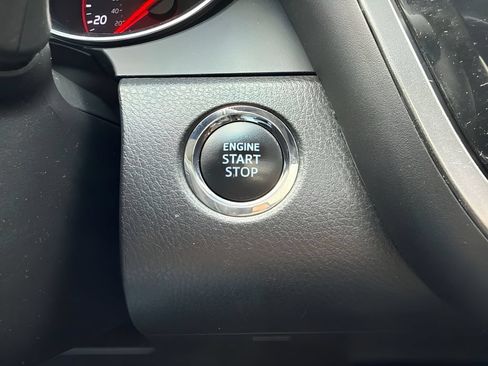 Used 2019 Toyota Camry XSE FWD image 24
