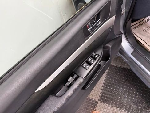 Used 2014 Subaru Outback 2.5i image 18