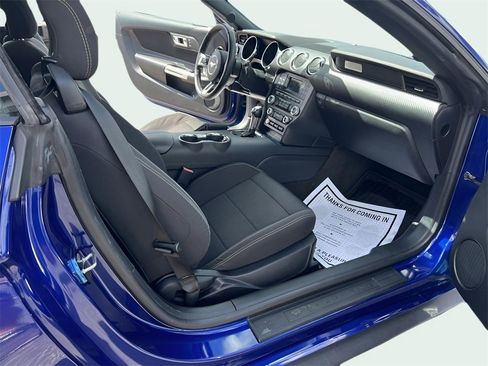 Used 2016 Ford Mustang Convertible w/ Equipment Group 051A image 9