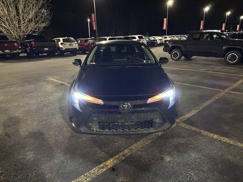 Used 2020 Toyota Corolla LE image 7