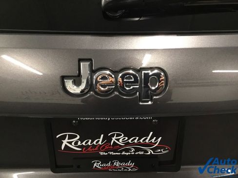 Used 2020 Jeep Grand Cherokee Limited image 14