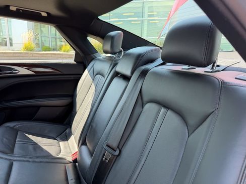Used 2017 Lincoln MKZ Reserve w/ Climate Package FWD image 13
