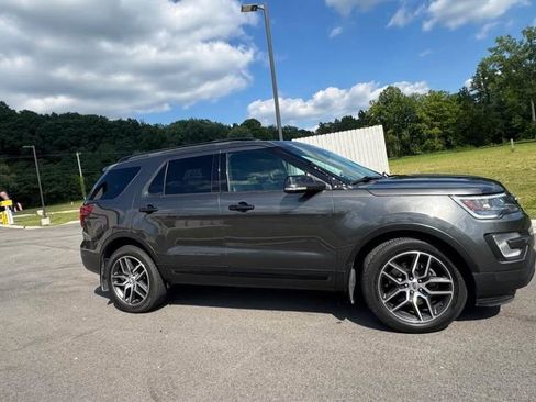 Used 2017 Ford Explorer Sport AWD/4WD image 1