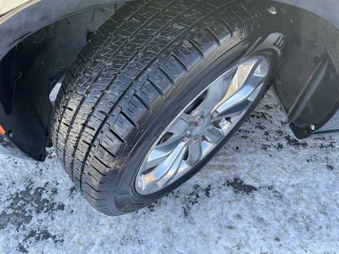 Used 2019 Chrysler 300 Limited image 10