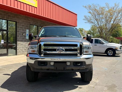 Used 2004 Ford F250 Lariat image 5