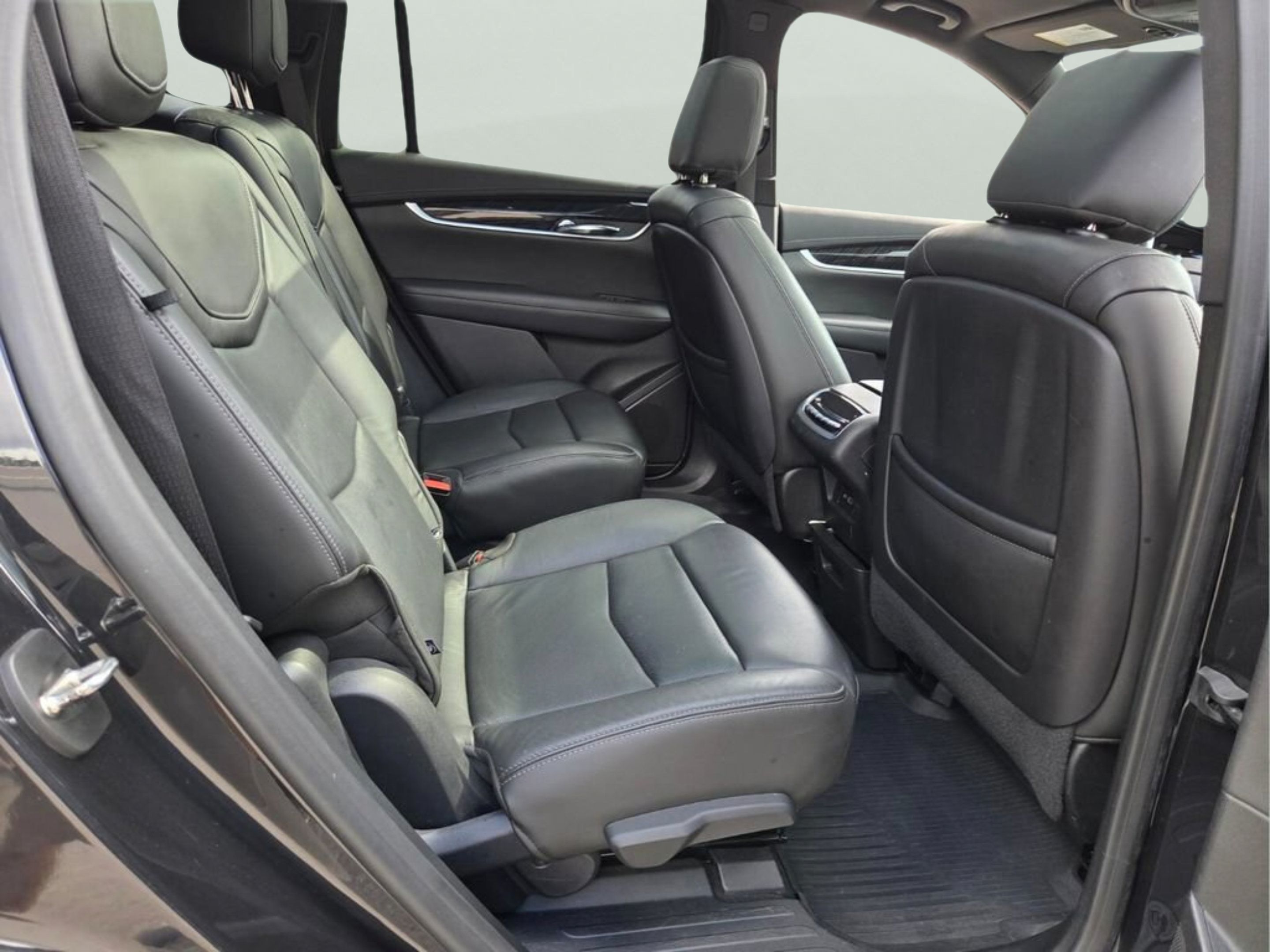Used 2020 Cadillac XT6 Premium Luxury FWD image 22