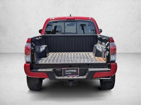 Used 2022 Toyota Tacoma TRD Sport w/ TRD Premium Sport Package RWD image 6