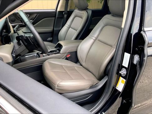 Used 2024 Lincoln Corsair Grand Touring AWD/4WD image 24