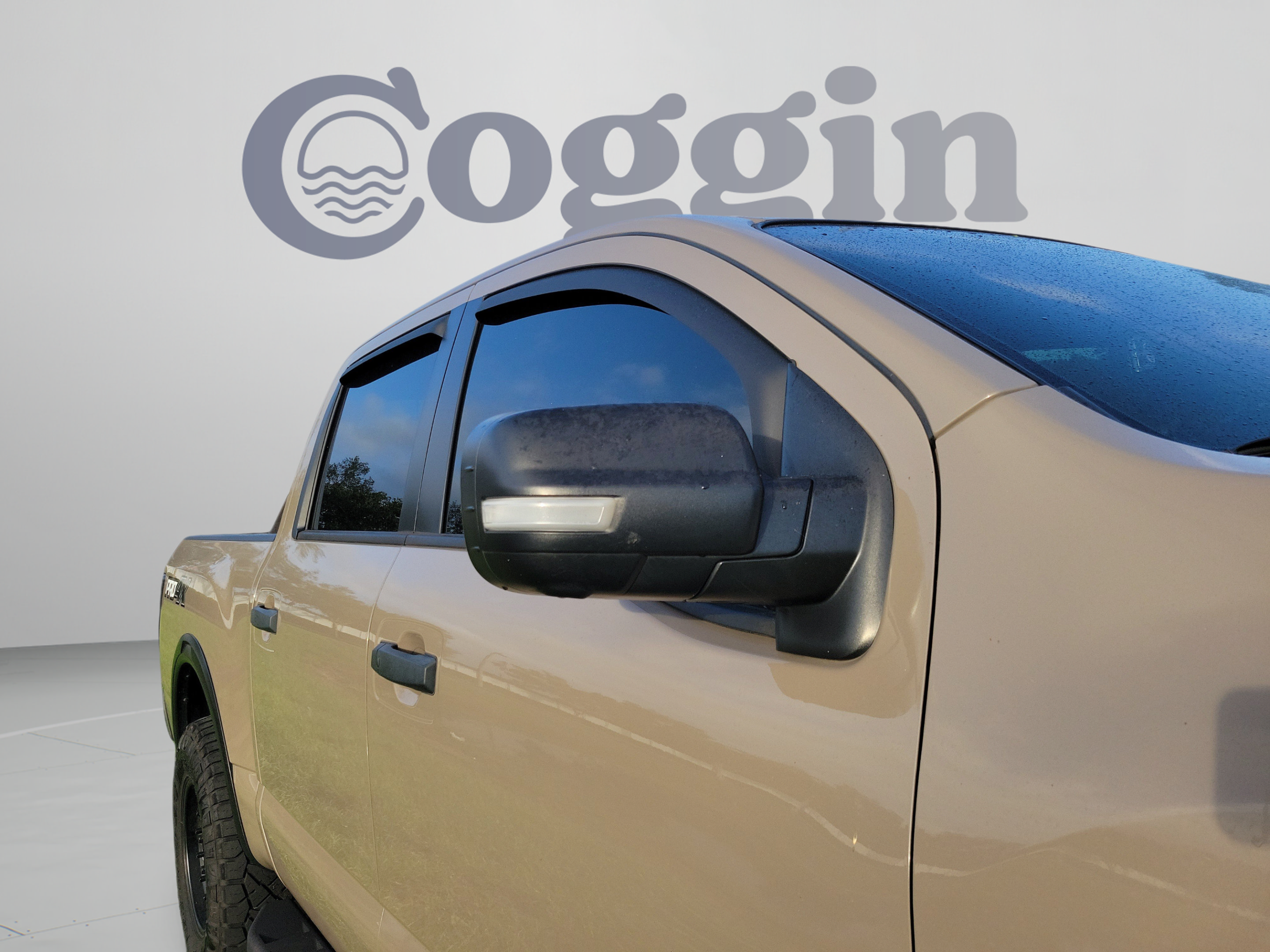 Used 2024 Nissan Titan PRO-4X w/ Pro-4x Convenience Package AWD/4WD image 15