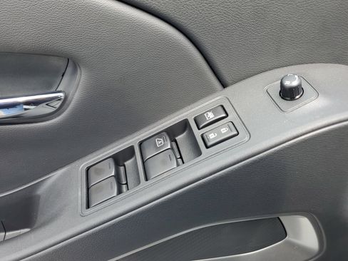 New 2025 Nissan Frontier SV w/ SV Convenience Package image 14