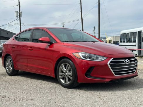 Used 2018 Hyundai Elantra SEL FWD image 9