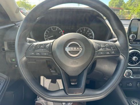 Used 2025 Nissan Sentra S FWD image 15