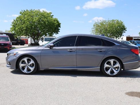 Used 2019 Honda Accord Touring image 8