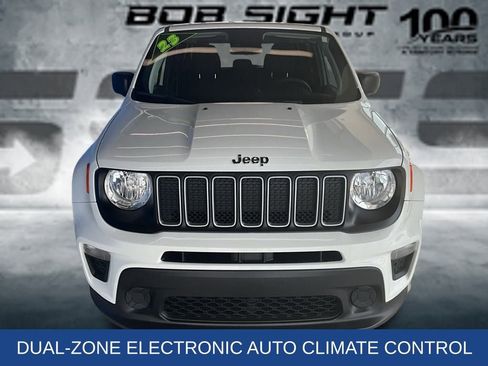 Used 2023 Jeep Renegade Latitude image 10