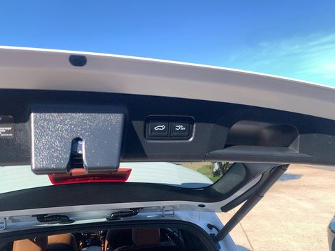 Used 2024 Kia Telluride SX X-Pro image 16