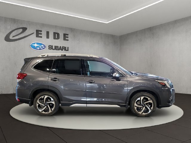 Used 2023 Subaru Forester Touring AWD/4WD image 15