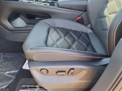 New 2026 Volkswagen Atlas SE image 9