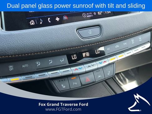 Used 2023 Cadillac XT4 Sport w/ Cold Weather Package AWD/4WD image 26
