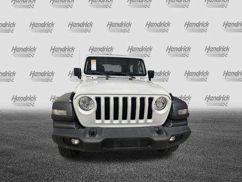 Used 2020 Jeep Wrangler Sport AWD/4WD image 3