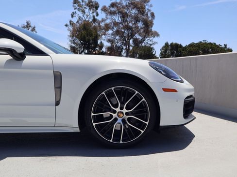 Certified 2023 Porsche Panamera Platinum Edition RWD image 11