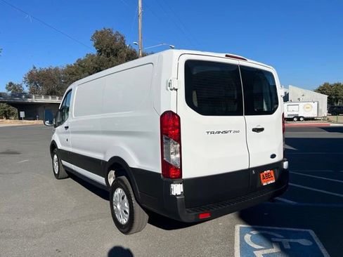 Used 2025 Ford Transit 250 Low Roof w/ Exterior Upgrade Package RWD image 9