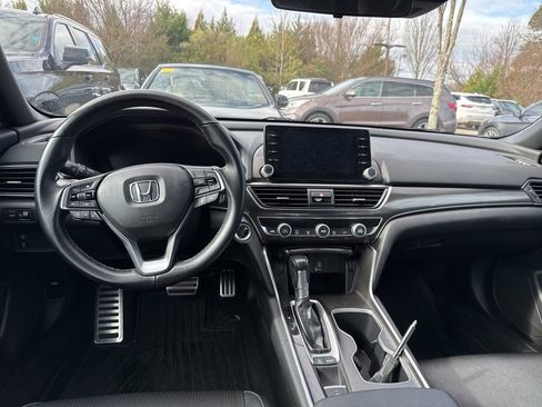 Used 2019 Honda Accord Sport image 8