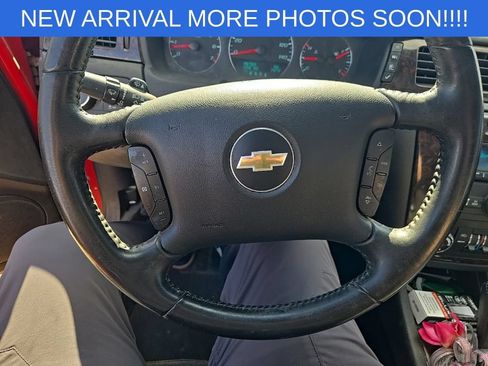 Used 2012 Chevrolet Impala LT w/ LT Sunroof Package FWD image 3
