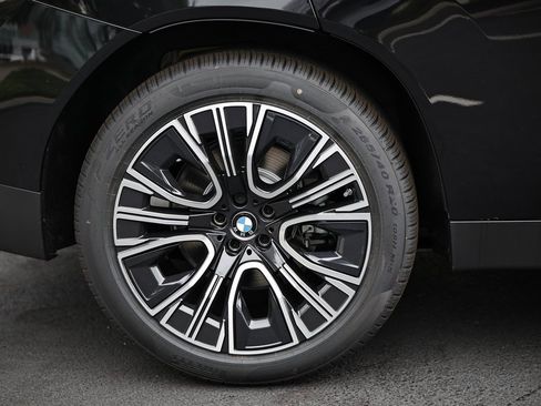 Used 2025 BMW X3 xDrive30i w/ Premium Package image 6