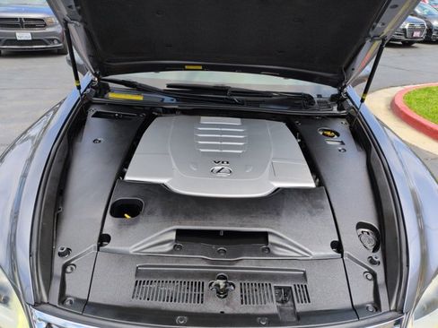 Used 2013 Lexus LS 460 w/ Comfort Pkg RWD image 25