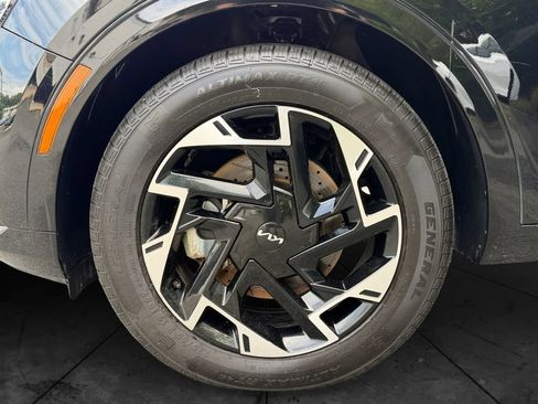 Certified 2023 Kia Sportage SX AWD/4WD image 28