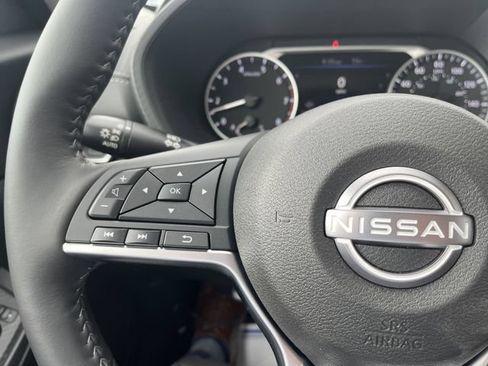 Used 2025 Nissan Sentra SV w/ All-Weather Package FWD image 17