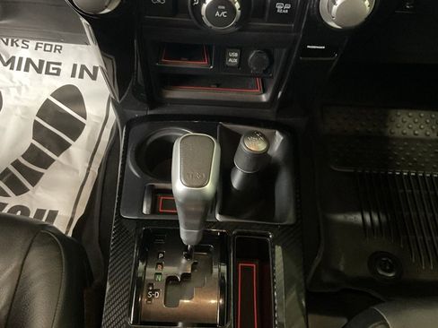 Used 2019 Toyota 4Runner TRD Off-Road image 19