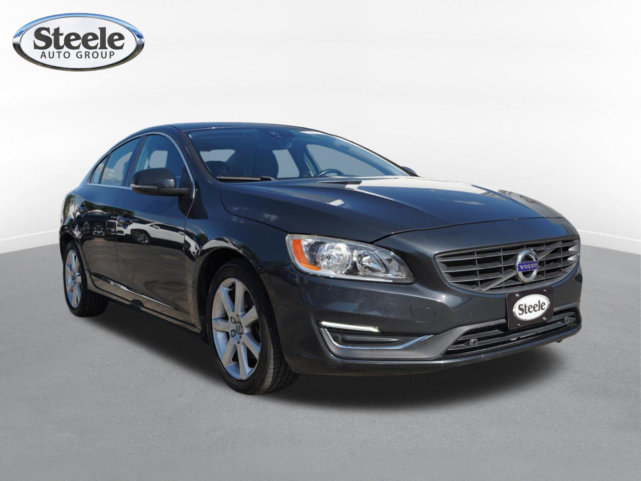 Used 2016 Volvo S60 T5 Premier w/ Convenience Package FWD image 3