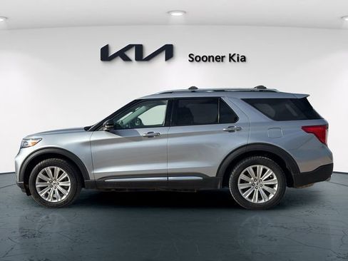 Used 2021 Ford Explorer Limited w/ Equipment Group 301A AWD/4WD image 3