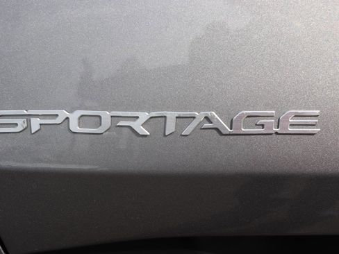 Used 2024 Kia Sportage LX image 50