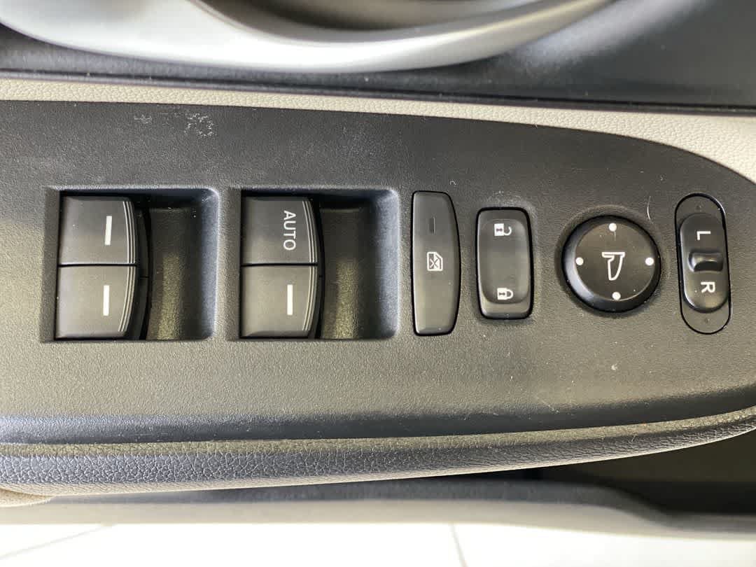 Used 2017 Honda CR-V LX image 16