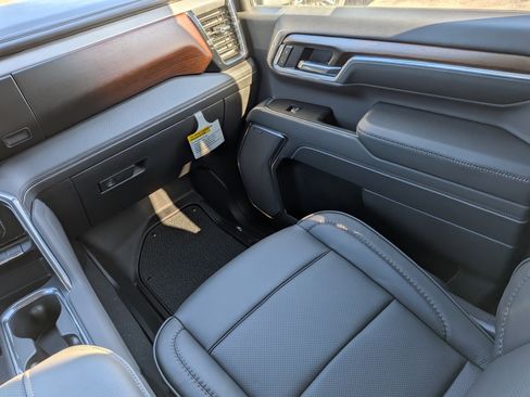 New 2026 GMC Sierra 2500 Denali image 16