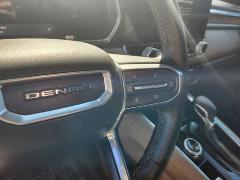 Used 2024 GMC Canyon Denali image 24