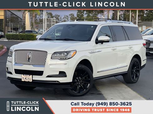 Used 2024 Lincoln Navigator Reserve AWD/4WD image 1