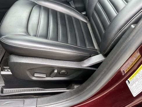 Used 2020 Ford Edge SEL w/ Cold Weather Package image 19